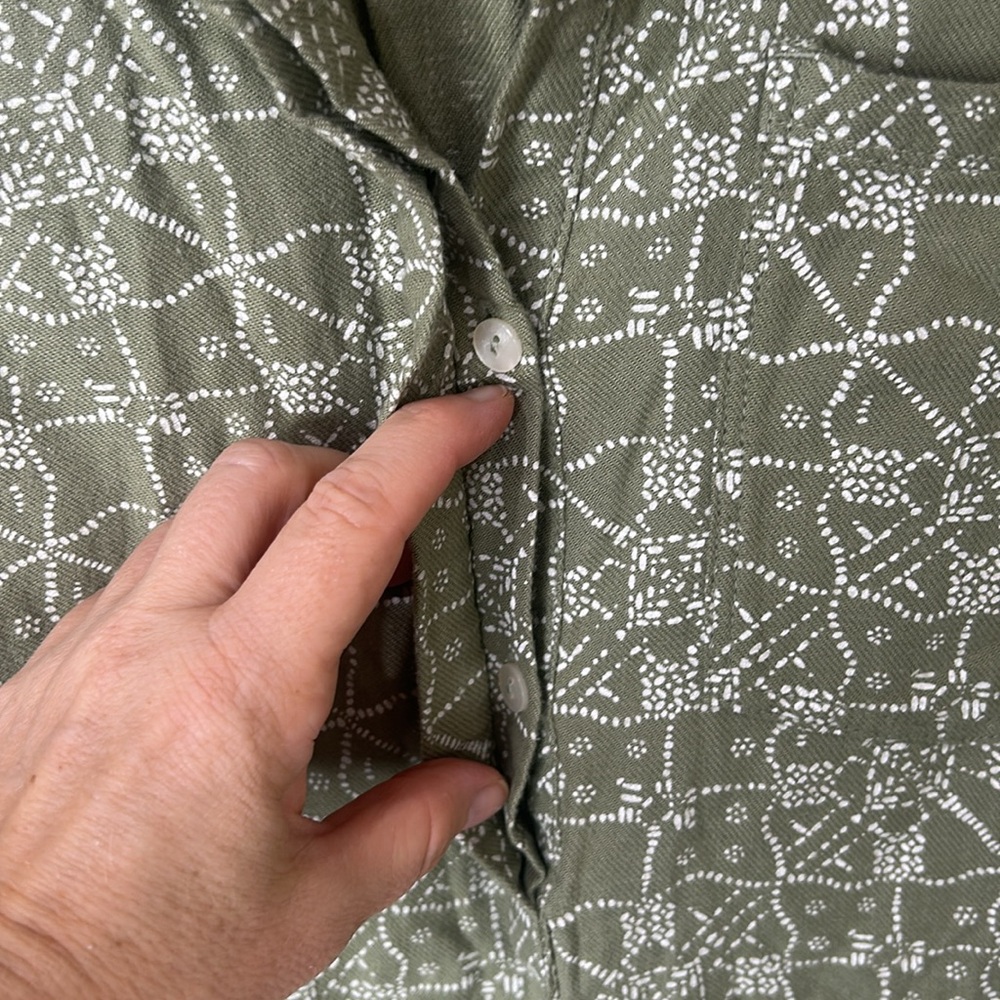 CARVE DESIGNS Sawyer Twill Shirt Olive Bandana Green Size Medium - Picture 10 of 16